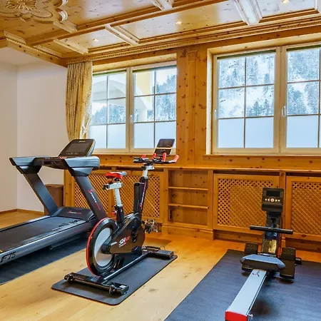 Apart-hotel Hubertus Alpine Living 4*