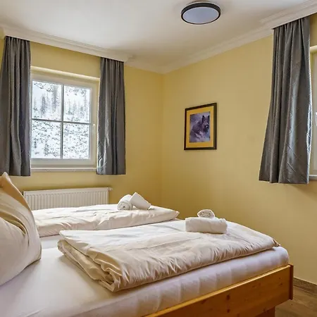 Apart-hotel Hubertus Alpine Living 4*