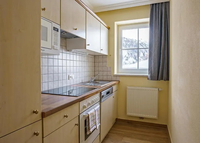 Aparthotel Hubertus Alpine Living 4*